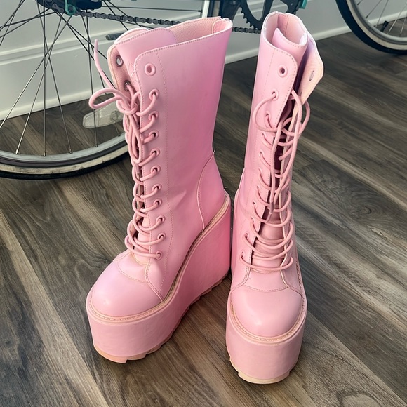 YRU Dolls Kill Bubblegum Pink Platform Boots - Picture 1 of 3